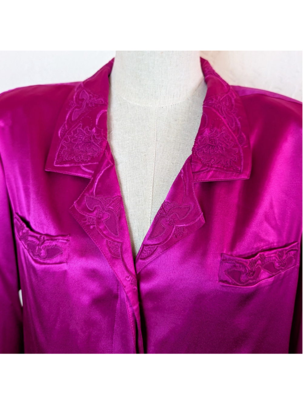 Vintage 100% Silk Fuchsia Western Blouse Size 8 Embroidered Hidden Placket Glam - Picture 3 of 16